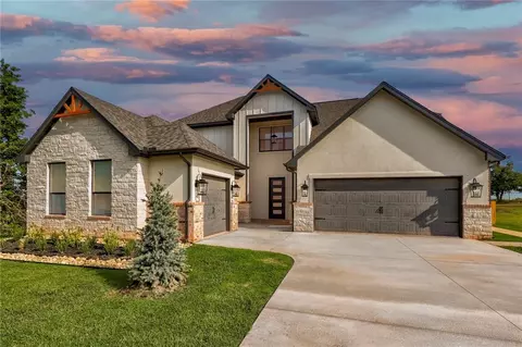 2244 Jackson Ln, Blanchard, OK 73010
