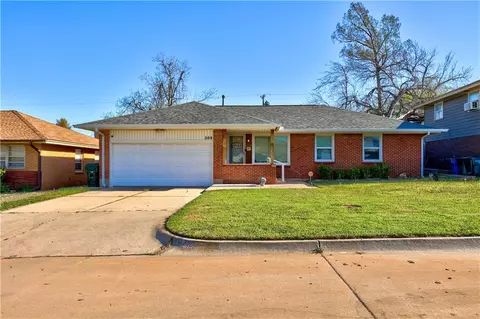 209 W Glenhaven Dr, Midwest City, OK 73110