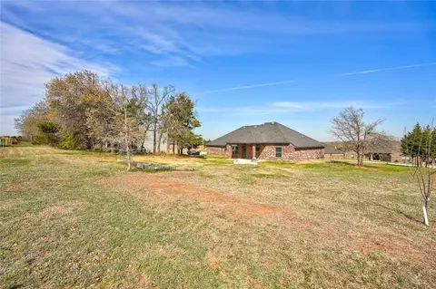 5799 Cedar Tree Cir, Guthrie, OK 73044 photo 42