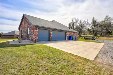 5799 Cedar Tree Cir, Guthrie, OK 73044 photo 4