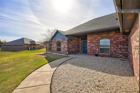 5799 Cedar Tree Cir, Guthrie, OK 73044 photo 6