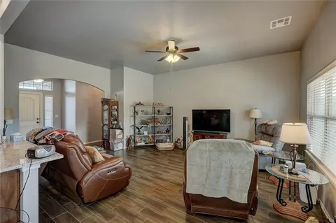 5799 Cedar Tree Cir, Guthrie, OK 73044 photo 11