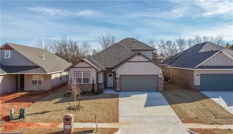 16112 Brenton Hills Ave, Edmond, OK 73013