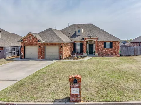10820 Taylor Paige Dr, Midwest City, OK 73130