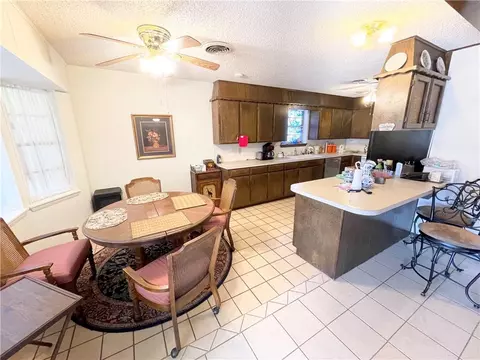 2501 N Robin St, Altus, OK 73521 photo 5