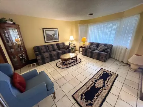 2501 N Robin St, Altus, OK 73521 photo 3