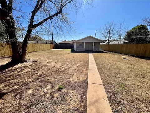 2501 N Robin St, Altus, OK 73521 photo 28