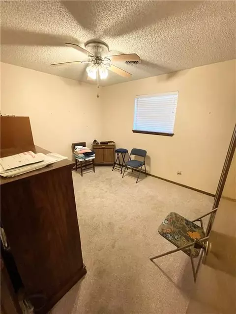 2501 N Robin St, Altus, OK 73521 photo 17