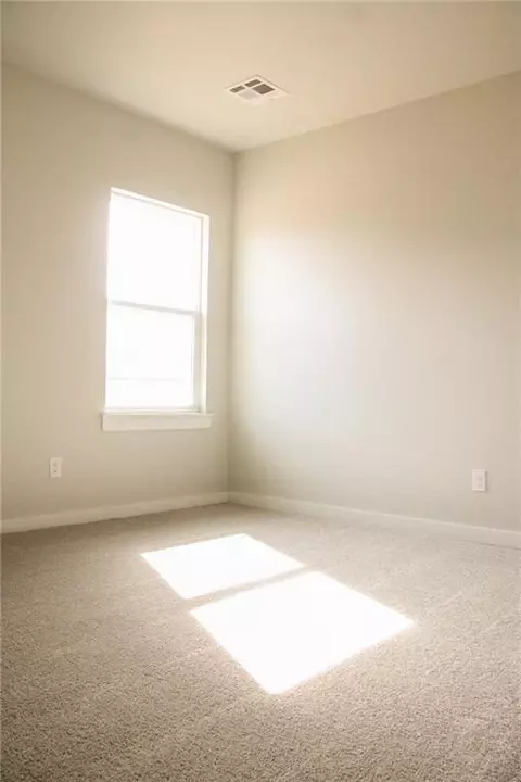 15948 Lasso Cir, Mcloud, OK 74851 photo 8