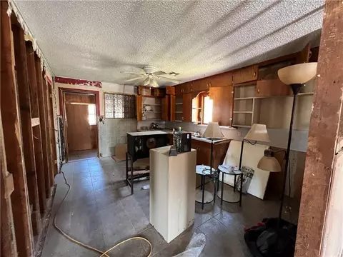 1002 Whiteshield St, Hammon, OK 73650 photo 8