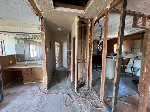 1002 Whiteshield St, Hammon, OK 73650 photo 6