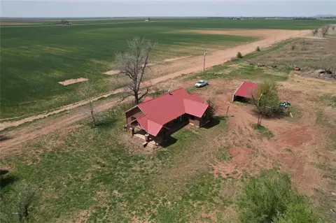 21540 County Road Ew 176 Rd, Tipton, OK 73570