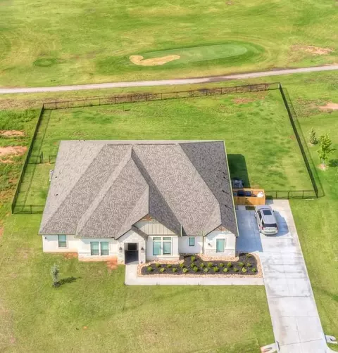2273 Sanders Ln, Blanchard, OK 73010