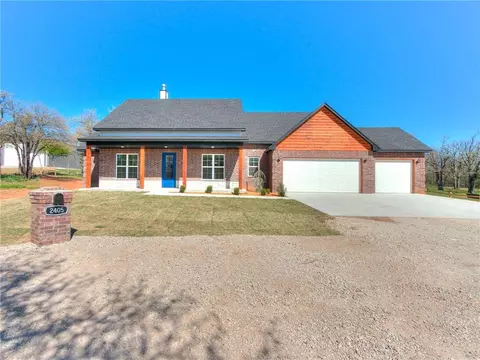 2405 Gina Ct, Guthrie, OK 73044