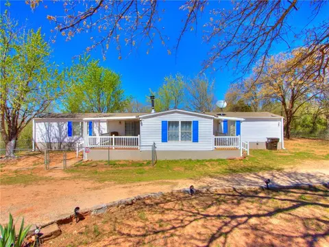332090 E Robinhood Ln, Mcloud, OK 74851