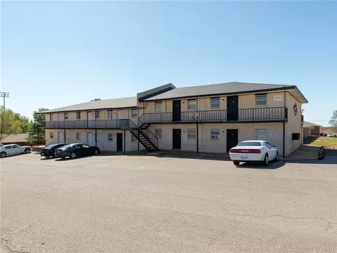 1020 N 6th St, Weatherford, OK 73096