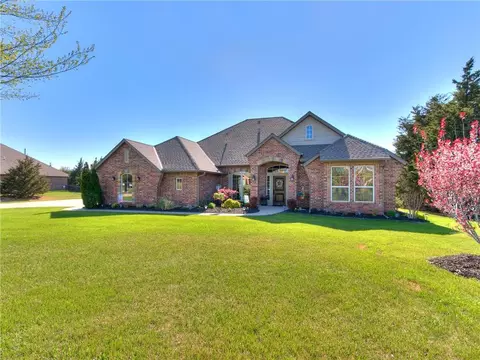 7111 Summit Oak Dr, Edmond, OK 73034