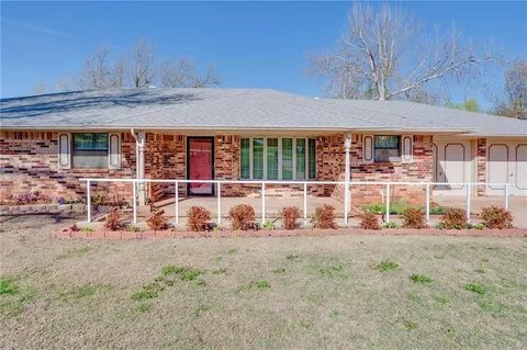 123 Oakwood Dr, Tuttle, OK 73089 photo 5