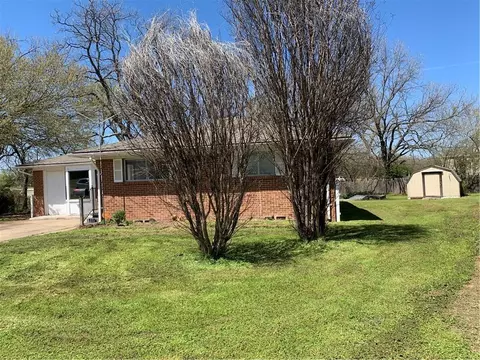 105 Robin Ln, Tecumseh, OK 74873 photo 2