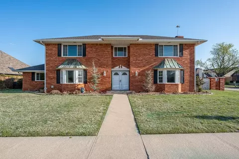 8101 Sunkist Ln, Bethany, OK 73008