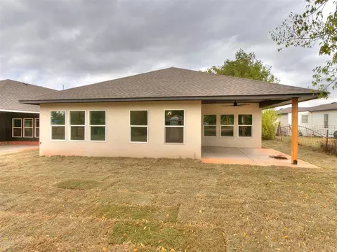 1617 E Grant Ave, Guthrie, OK 73044 photo 4