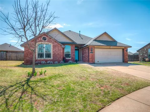 6236 NW 158th St, Edmond, OK 73013