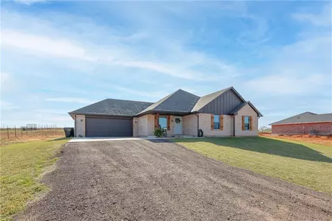 2215 County Street 2976, Blanchard, OK 73010