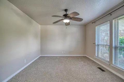 2005 Paddock Cir, Norman, OK 73072 photo 8