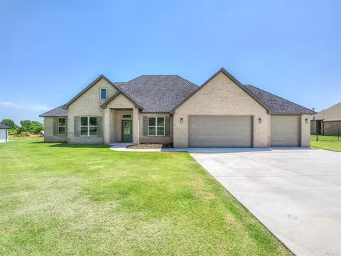 1005 Heritage Hills Dr, Tuttle, OK 73089