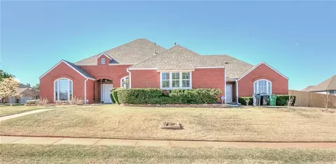 19516 Yearling Way, Edmond, OK 73003