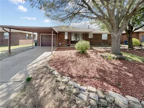 2416 Maple Dr, Oklahoma City, OK 73110
