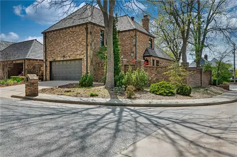340 Windbrook Dr, Norman, OK 73072