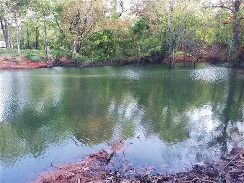 30402 Hamilton Rd, Macomb, OK 74852