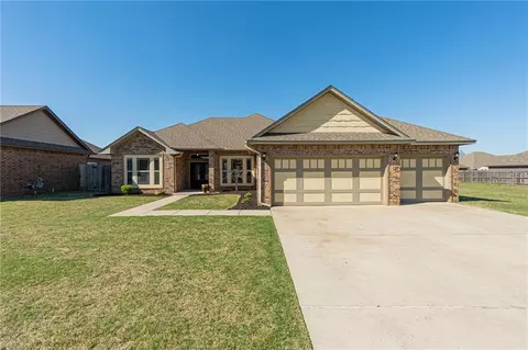 2421 NW 173rd St, Edmond, OK 73012