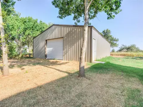 1692 Timber Trails Dr, Tuttle, OK 73089 photo 4