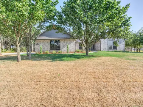 1692 Timber Trails Dr, Tuttle, OK 73089 photo 2