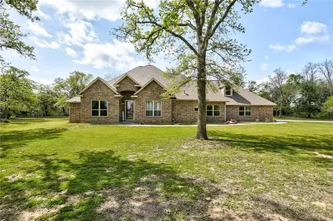 32845 45th St, Shawnee, OK 74804