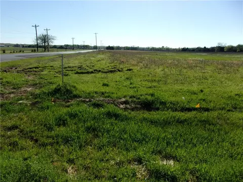 5781 Arthur Rd, Shawnee, OK 74804