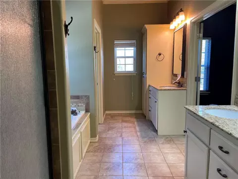 207 Joy Ln, Cushing, OK 74023 photo 11