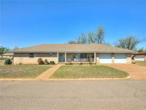 505 N Nevada St, Weatherford, OK 73096