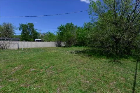 Undisclosed, Norman, OK 73069 photo 5