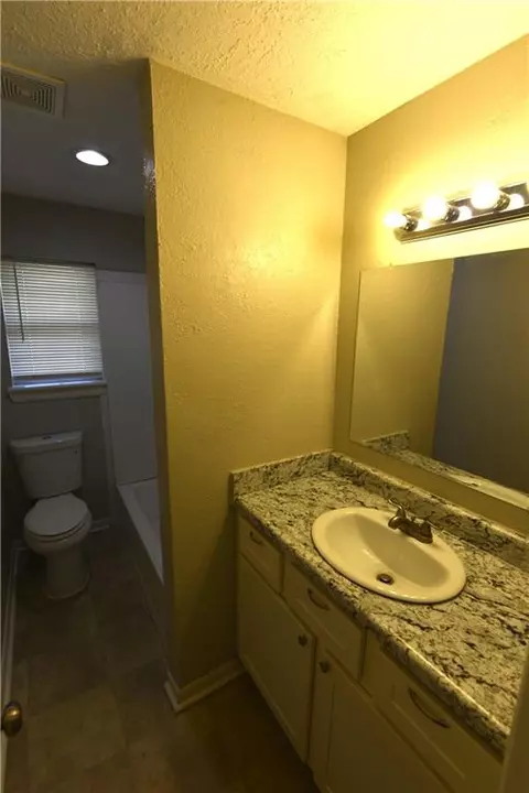 Undisclosed, Norman, OK 73069 photo 11