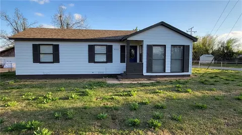 4100 Pearl Way, Del City, OK 73115