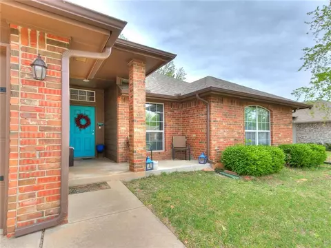 12316 Hickory Creek Blvd, Oklahoma City, OK 73170