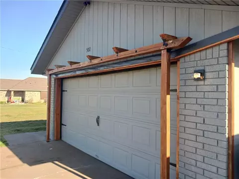 500 NW 113th St, Oklahoma City, OK 73114
