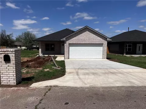 905 NW 102nd St, Oklahoma City, OK 73114