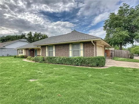 835 E 9th St, Edmond, OK 73034 photo 48