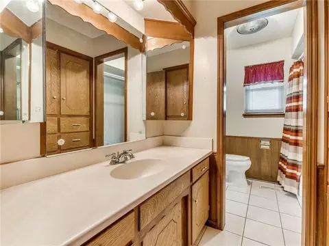 835 E 9th St, Edmond, OK 73034 photo 28