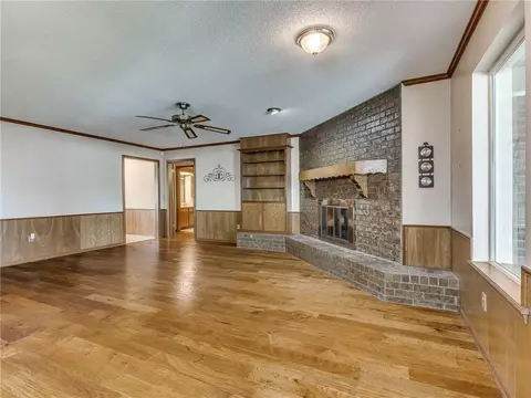 835 E 9th St, Edmond, OK 73034 photo 4