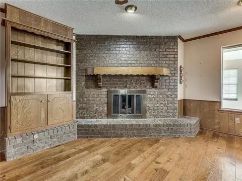 835 E 9th St, Edmond, OK 73034 photo 6